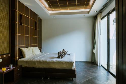 Villa Kamala Nature Th05
