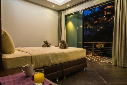 Villa Kamala Nature Th05