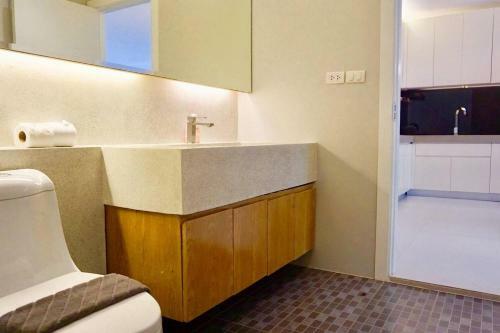 Apartamento Ground Floor Studio The Trees Residence