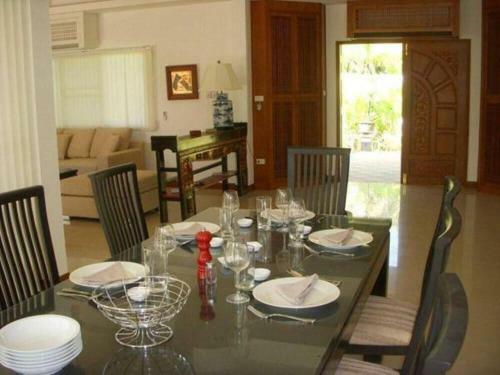 Seabreeze Villa