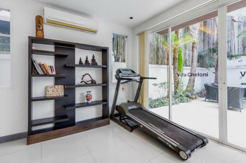Walk 700m To Kamala Beach Comfortable And Spacious Two-story Villa