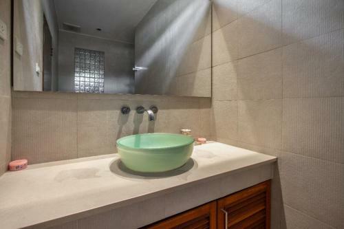Walk 700m To Kamala Beach Comfortable And Spacious Two-story Villa