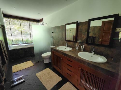 Sea Breeze Villa