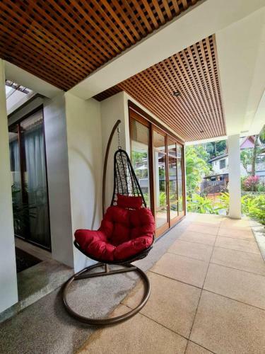 Gorgeous Thai Villa With Pool And Hilltop Seaviews