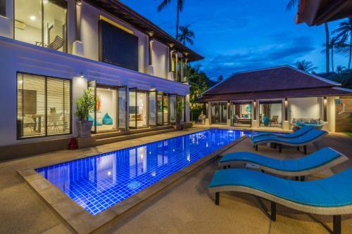 Villa Divina - Stunning Pool Villa 3 Mins Walk To Beach