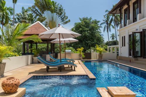 Villa Divina - Stunning Pool Villa 3 Mins Walk To Beach