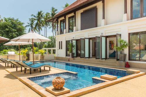 Villa Divina - Stunning Pool Villa 3 Mins Walk To Beach