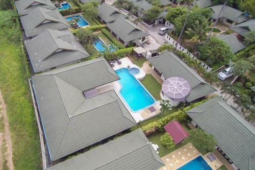 2 Bedroom Beach Villa - 10 Seconds Walk The Beach