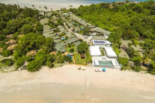 2 Bedroom Beach Villa - 10 Seconds Walk The Beach