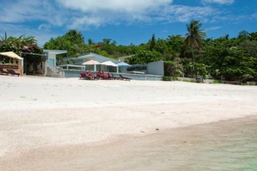 2 Bedroom Beach Villa - 10 Seconds Walk The Beach