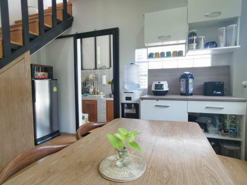 Sunrise Beach House: Private House