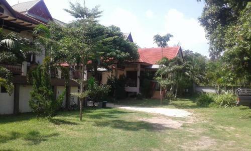Hostal Niracha Chaweng House
