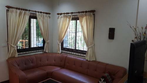 Hostal Niracha Chaweng House