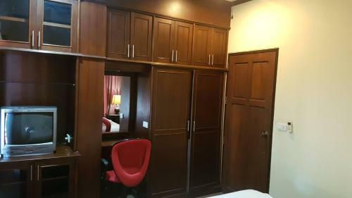 Hostal Niracha Chaweng House