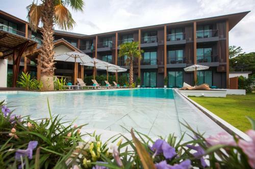 Hotel The Canale Samui Resort - Sha Extra Plus