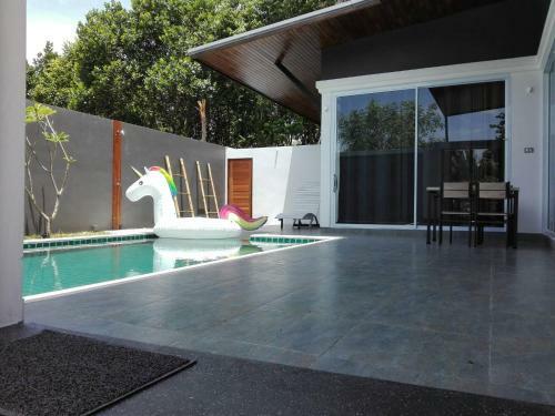 Villa Sand House