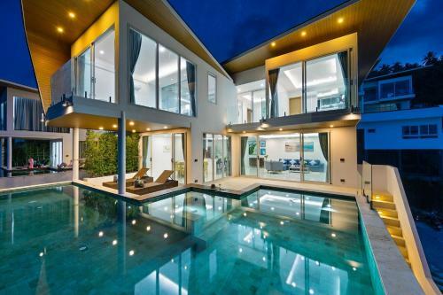 Emerald Villa 3 Br Sea Views