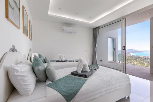 Chaweng Noi Luxury Morden Style 4-br Dream Villa