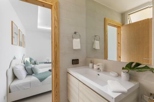 Chaweng Noi Luxury Morden Style 4-br Dream Villa
