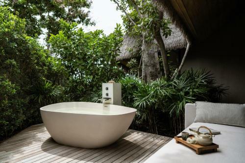 Hotel Hyatt Regency Koh Samui- Sha Extra Plus
