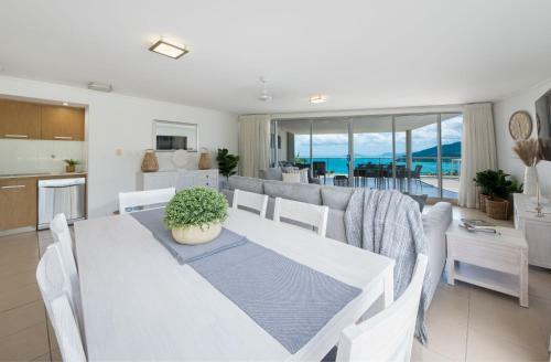 What A View - 2 Bedroom Apartment