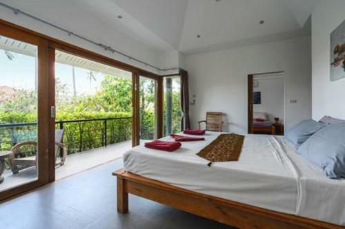 Orchid Lodge - Yellow