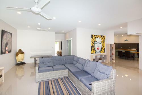Shushi Apartment