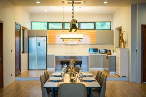 Villa Nakara Hill Phuket