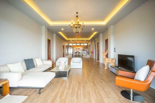 Villa Nakara Hill Phuket