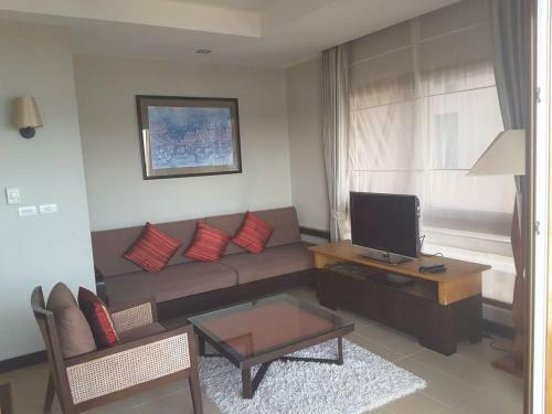 Luxury Apartment - Seaview