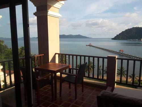 Luxury Apartment - Seaview