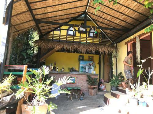 Hippy Hut Glamping Belltent