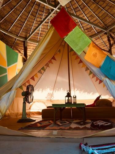 Hippy Hut Glamping Belltent