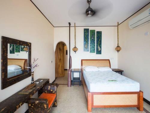 5 Bedroom Seafront Villa Phanghan