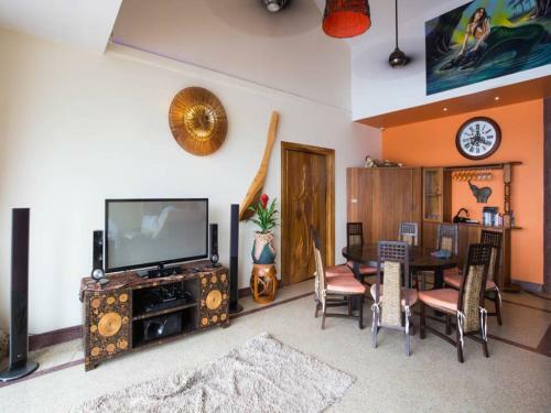 5 Bedroom Seafront Villa Phanghan