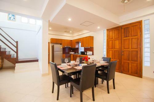 Wongamart Pool Villa