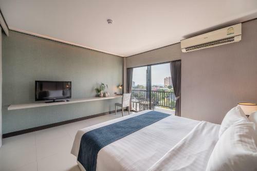 Manhattan Pattaya Hotel - Sha Extra Plus