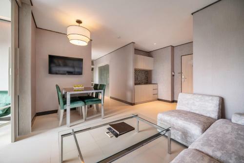 Manhattan Pattaya Hotel - Sha Extra Plus