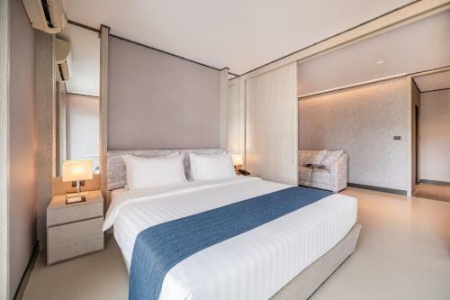 Manhattan Pattaya Hotel - Sha Extra Plus