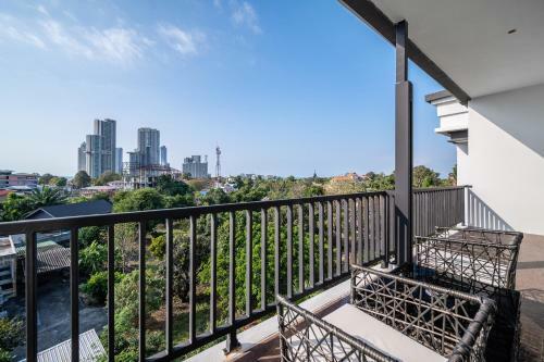Manhattan Pattaya Hotel - Sha Extra Plus