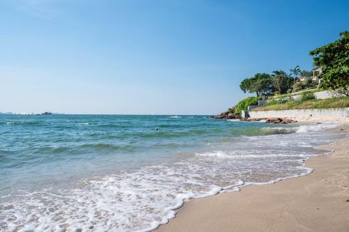 Majestic Residence Pool Villas 2 Bedrooms Private Beach