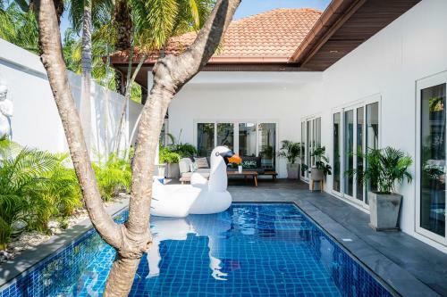 Majestic Residence Pool Villas 2 Bedrooms Private Beach