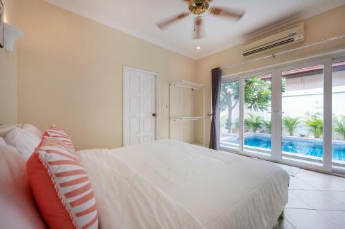 Majestic Residence Pool Villas 2 Bedrooms Private Beach