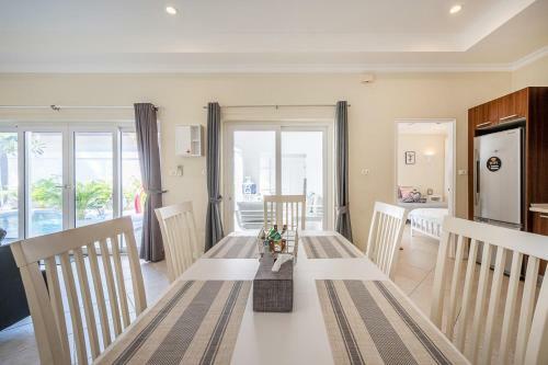 Majestic Residence Pool Villas 2 Bedrooms Private Beach