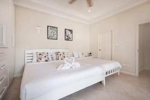 Majestic Residence Pool Villas 2 Bedrooms Private Beach