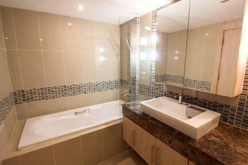 Apartamento Nova Ocean View - Pratumnak - Large Studio - 800m From The Beach