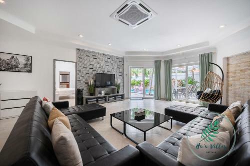 Majestic Residence Pool Villa 4 Bedrooms Private Beach