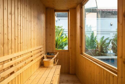 Sabai Pool Villa 12-15 Persons 6br, Sauna, Pool Table, Karaoke, Bbq
