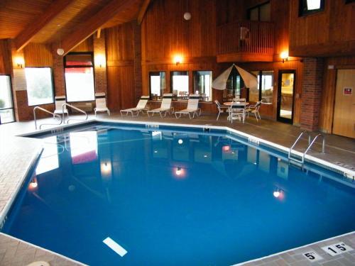 Hotel Country Hearth Inn & Suites - Mexico