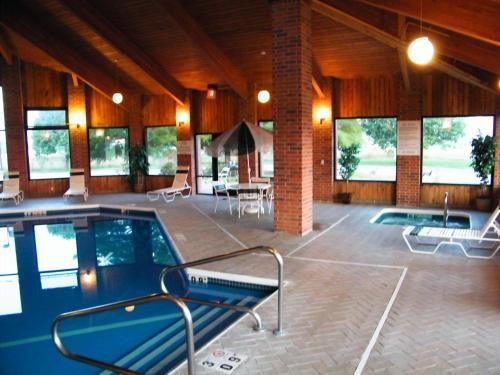 Hotel Country Hearth Inn & Suites - Mexico